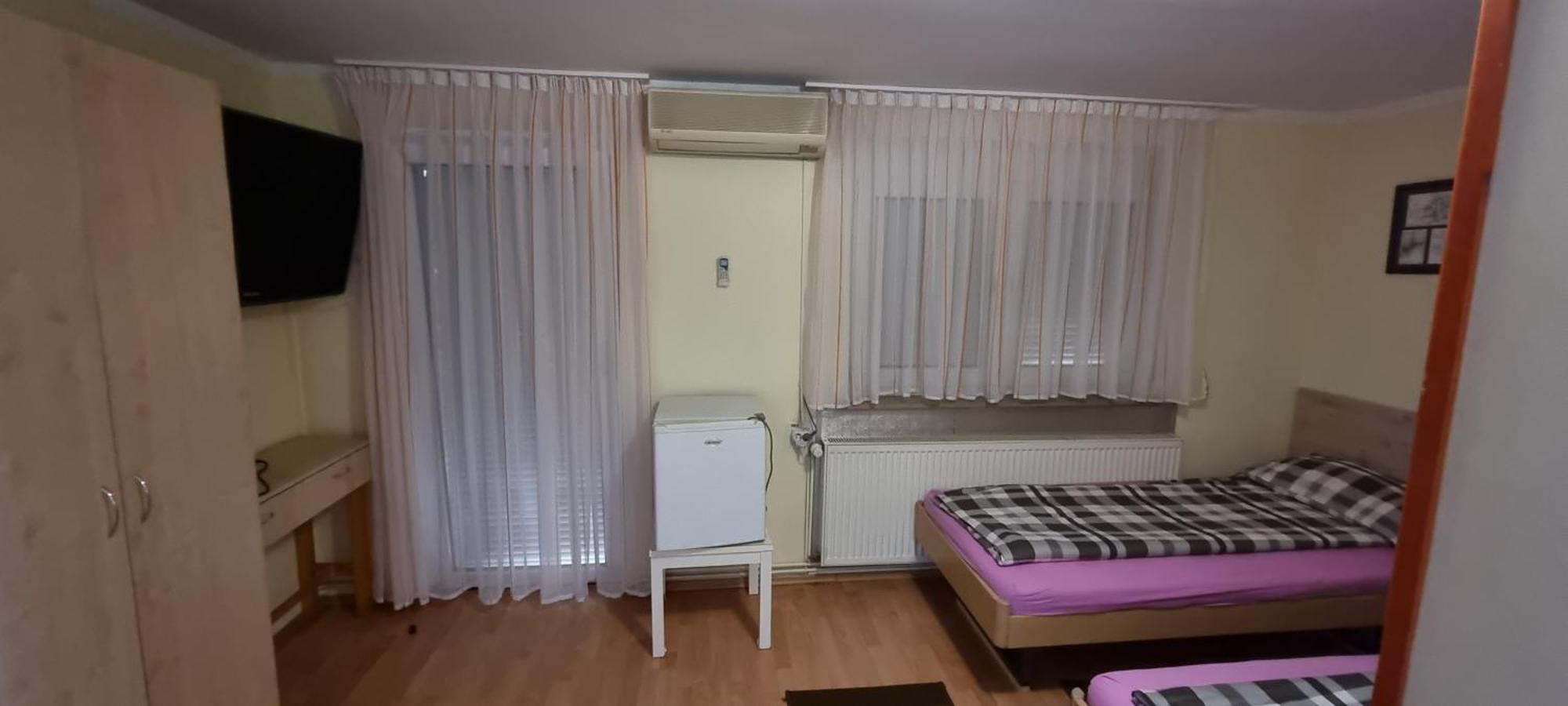 Pensiunea Zodiac Timisoara Exterior photo